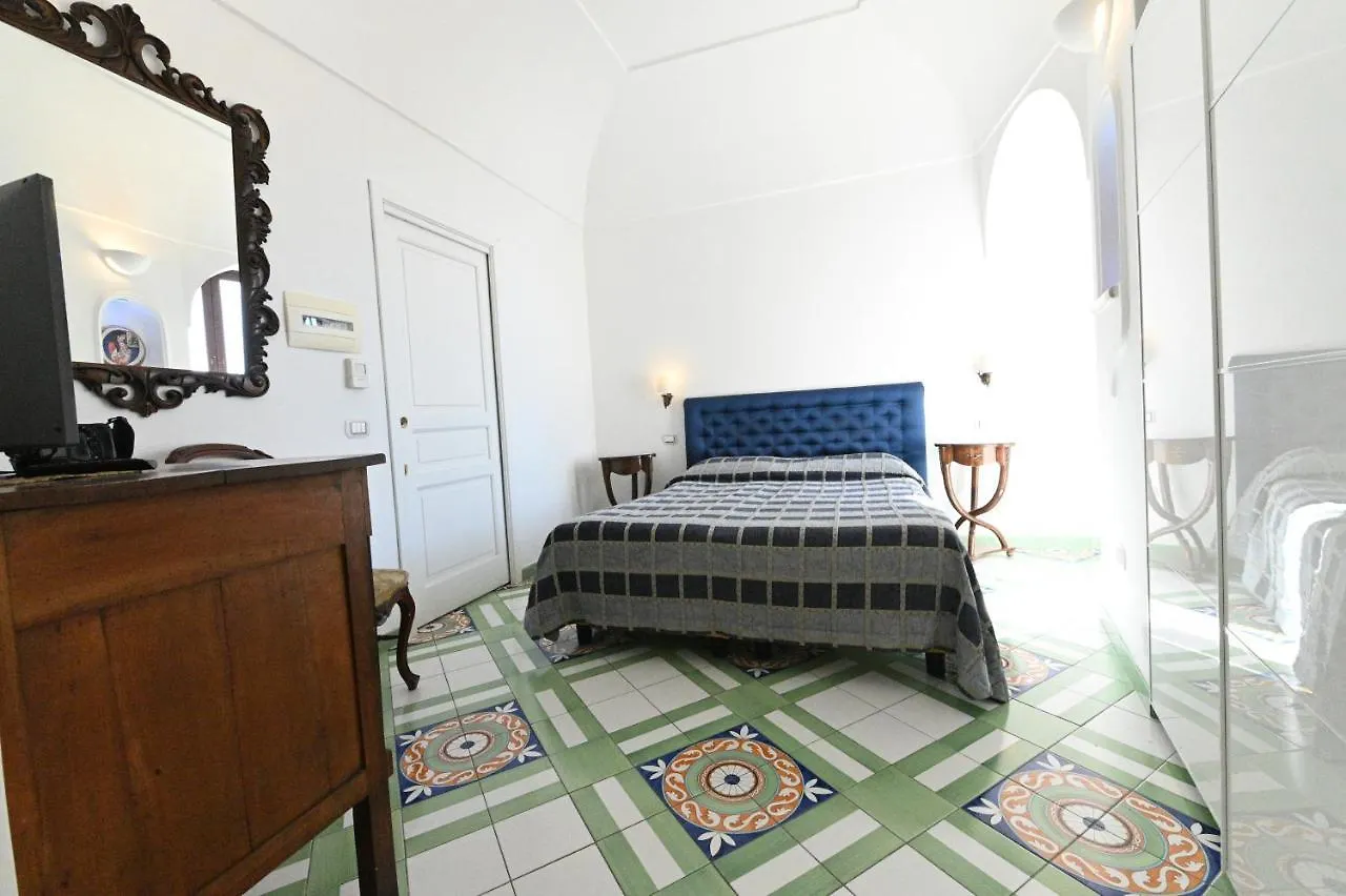 Hotel Croce Di Amalfi 3*,