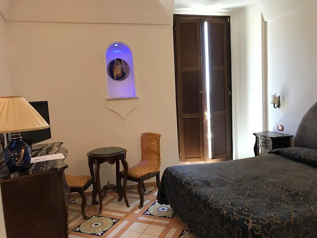 Hotel Croce Di Amalfi